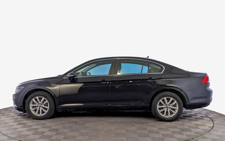 Volkswagen Passat B8 рестайлинг, 2021 год, 3 030 000 рублей, 8 фотография