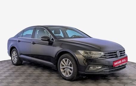 Volkswagen Passat B8 рестайлинг, 2021 год, 3 030 000 рублей, 3 фотография
