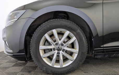 Volkswagen Passat B8 рестайлинг, 2021 год, 3 030 000 рублей, 12 фотография