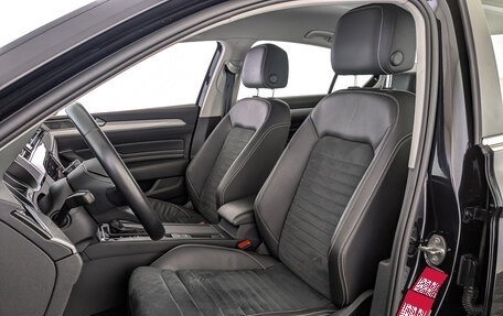 Volkswagen Passat B8 рестайлинг, 2021 год, 3 030 000 рублей, 20 фотография