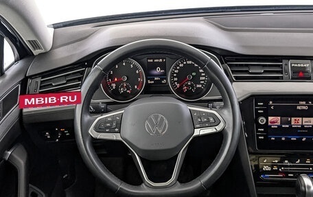 Volkswagen Passat B8 рестайлинг, 2021 год, 3 030 000 рублей, 22 фотография