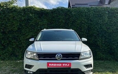 Volkswagen Tiguan II, 2018 год, 2 500 000 рублей, 1 фотография