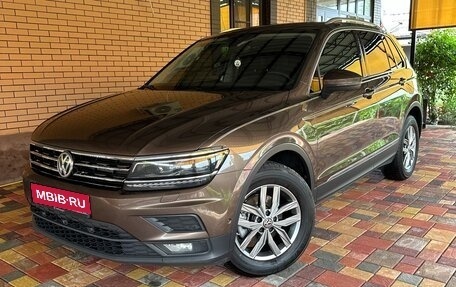 Volkswagen Tiguan II, 2020 год, 2 980 000 рублей, 1 фотография