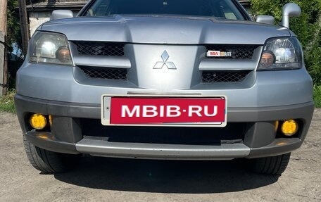 Mitsubishi Outlander III рестайлинг 3, 2003 год, 600 000 рублей, 1 фотография