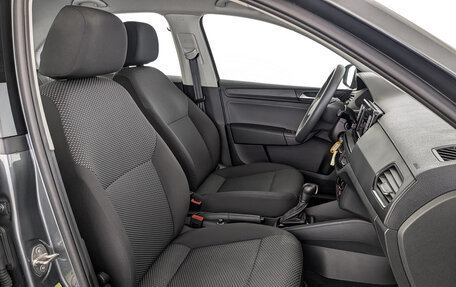 Volkswagen Polo VI (EU Market), 2021 год, 1 600 000 рублей, 24 фотография