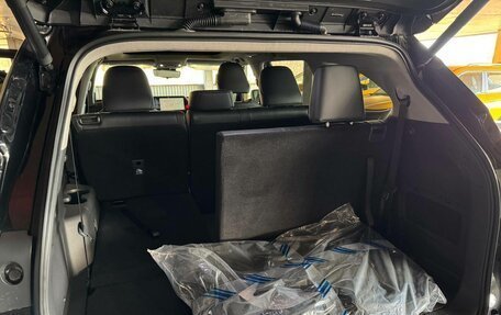 Toyota Highlander, 2025 год, 5 600 000 рублей, 8 фотография