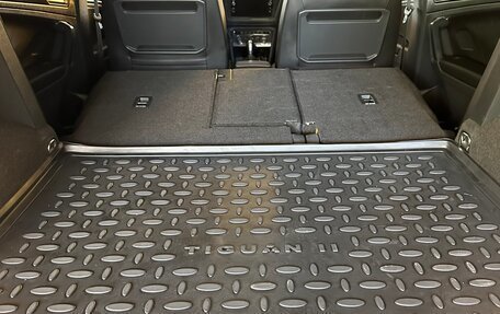 Volkswagen Tiguan II, 2020 год, 2 980 000 рублей, 17 фотография