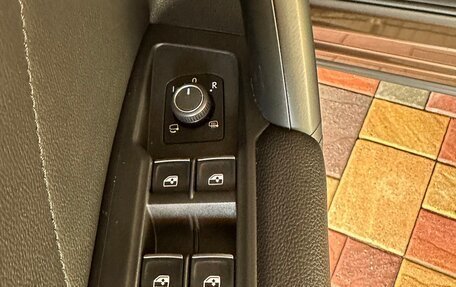 Volkswagen Tiguan II, 2020 год, 2 980 000 рублей, 25 фотография