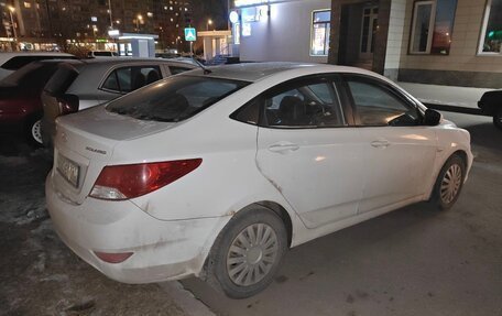 Hyundai Solaris II рестайлинг, 2013 год, 530 000 рублей, 2 фотография