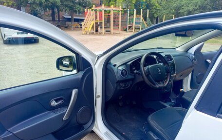 Renault Logan II, 2018 год, 520 000 рублей, 10 фотография