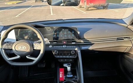 Hyundai Elantra, 2024 год, 2 750 000 рублей, 9 фотография