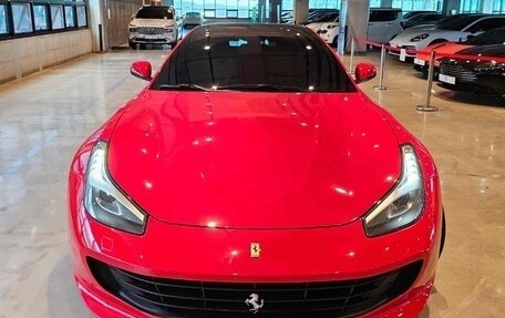 Ferrari GTC4Lusso, 2018 год, 19 300 000 рублей, 2 фотография