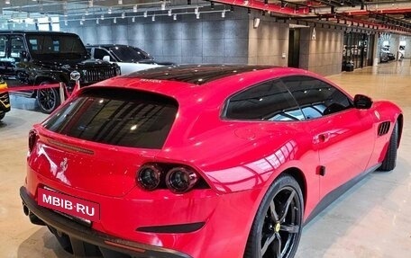 Ferrari GTC4Lusso, 2018 год, 19 300 000 рублей, 4 фотография