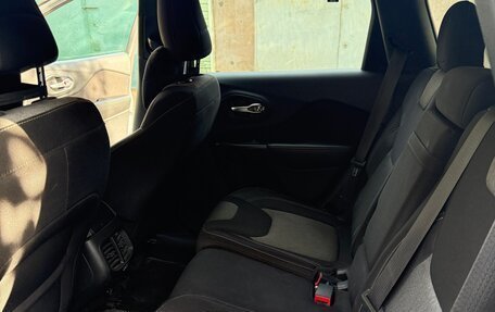 Jeep Cherokee, 2014 год, 1 750 000 рублей, 11 фотография
