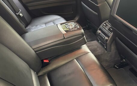 BMW 7 серия, 2012 год, 1 840 000 рублей, 11 фотография