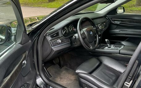 BMW 7 серия, 2012 год, 1 840 000 рублей, 18 фотография