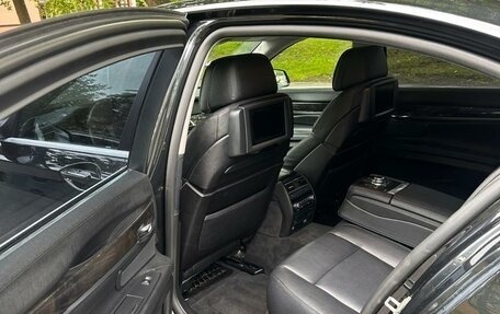 BMW 7 серия, 2012 год, 1 840 000 рублей, 14 фотография