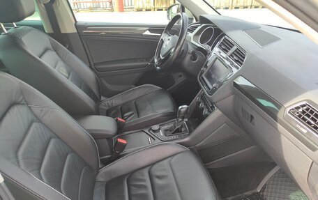 Volkswagen Tiguan II, 2017 год, 2 500 000 рублей, 15 фотография