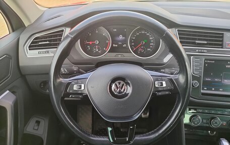 Volkswagen Tiguan II, 2017 год, 2 500 000 рублей, 19 фотография