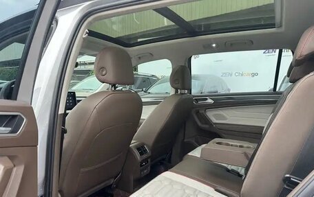 Volkswagen Tiguan II, 2022 год, 2 770 000 рублей, 7 фотография