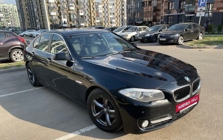 BMW 5 серия, 2012 год, 1 880 000 рублей, 8 фотография
