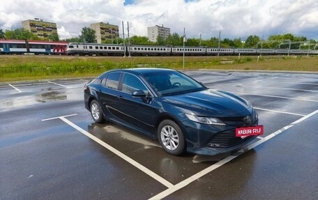 Toyota Camry, 2019 год, 2 500 000 рублей, 4 фотография