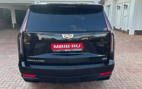 Cadillac Escalade V, 2023 год, 17 000 000 рублей, 5 фотография