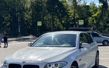 BMW 5 серия, 2013 год, 1 800 000 рублей, 6 фотография
