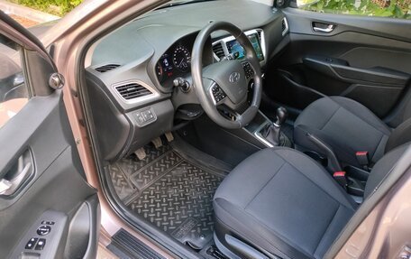 Hyundai Solaris II рестайлинг, 2019 год, 990 000 рублей, 10 фотография