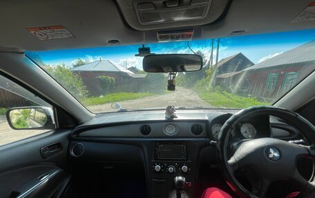 Mitsubishi Outlander III рестайлинг 3, 2003 год, 600 000 рублей, 7 фотография