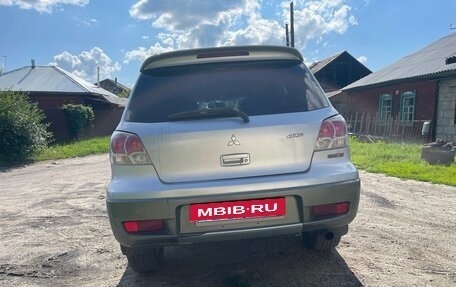 Mitsubishi Outlander III рестайлинг 3, 2003 год, 600 000 рублей, 5 фотография