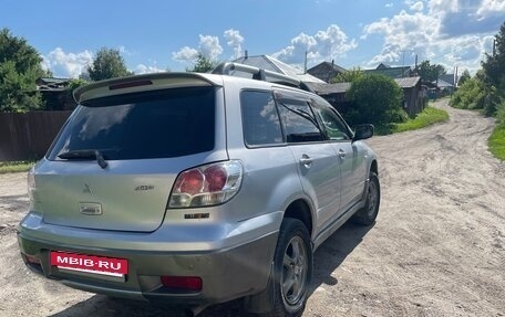 Mitsubishi Outlander III рестайлинг 3, 2003 год, 600 000 рублей, 6 фотография
