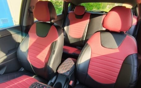 Hyundai Solaris II рестайлинг, 2015 год, 800 000 рублей, 17 фотография