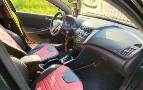 Hyundai Solaris II рестайлинг, 2015 год, 800 000 рублей, 16 фотография
