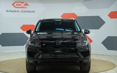Volkswagen Touareg III, 2017 год, 2 950 000 рублей, 2 фотография