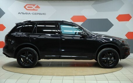 Volkswagen Touareg III, 2017 год, 2 950 000 рублей, 4 фотография
