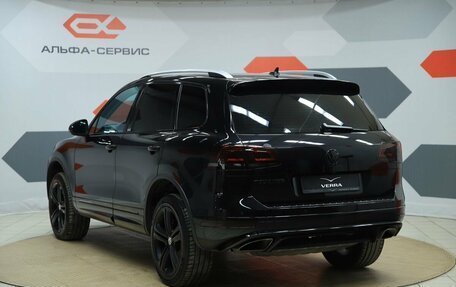 Volkswagen Touareg III, 2017 год, 2 950 000 рублей, 7 фотография