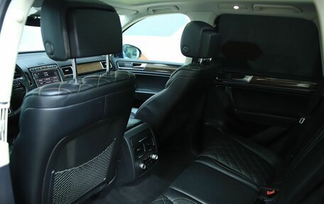 Volkswagen Touareg III, 2017 год, 2 950 000 рублей, 12 фотография