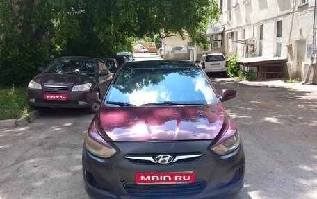 Hyundai Solaris II рестайлинг, 2011 год, 550 000 рублей, 1 фотография
