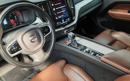 Volvo XC60 II, 2018 год, 2 750 000 рублей, 9 фотография