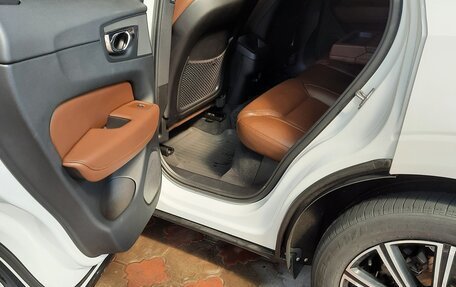 Volvo XC60 II, 2018 год, 2 750 000 рублей, 8 фотография