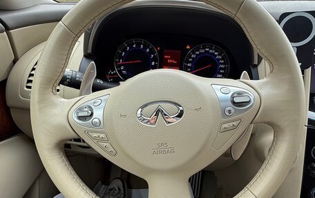 Infiniti FX II, 2011 год, 2 600 000 рублей, 6 фотография