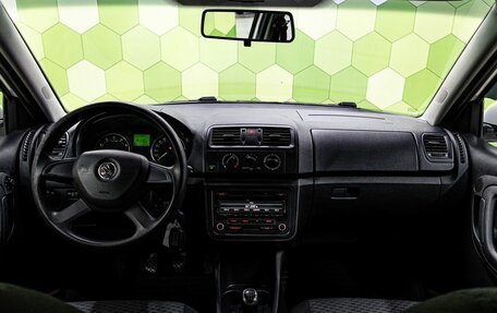 Skoda Fabia II, 2013 год, 600 000 рублей, 15 фотография