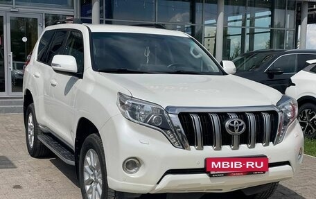 Toyota Land Cruiser Prado 150 рестайлинг 2, 2017 год, 3 199 000 рублей, 4 фотография