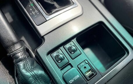 Toyota Land Cruiser Prado 150 рестайлинг 2, 2017 год, 3 199 000 рублей, 21 фотография