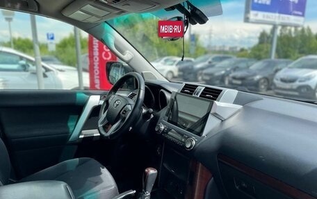 Toyota Land Cruiser Prado 150 рестайлинг 2, 2017 год, 3 199 000 рублей, 25 фотография