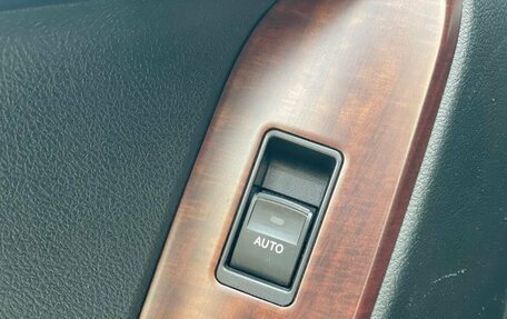 Toyota Land Cruiser Prado 150 рестайлинг 2, 2017 год, 3 199 000 рублей, 28 фотография