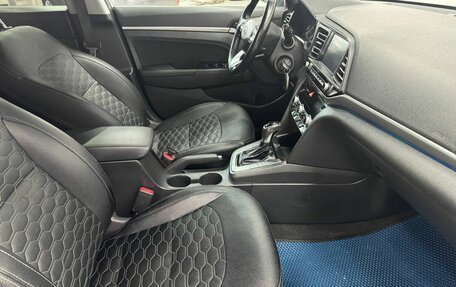 Hyundai Elantra VI рестайлинг, 2019 год, 1 420 000 рублей, 10 фотография