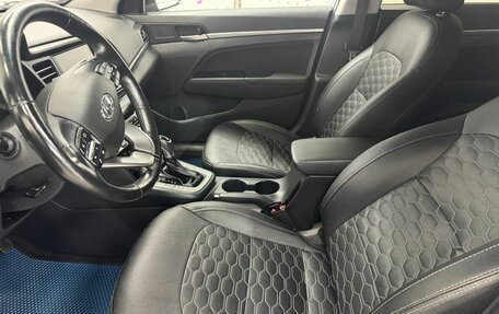 Hyundai Elantra VI рестайлинг, 2019 год, 1 420 000 рублей, 9 фотография