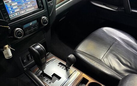 Mitsubishi Pajero IV, 2008 год, 1 550 000 рублей, 10 фотография